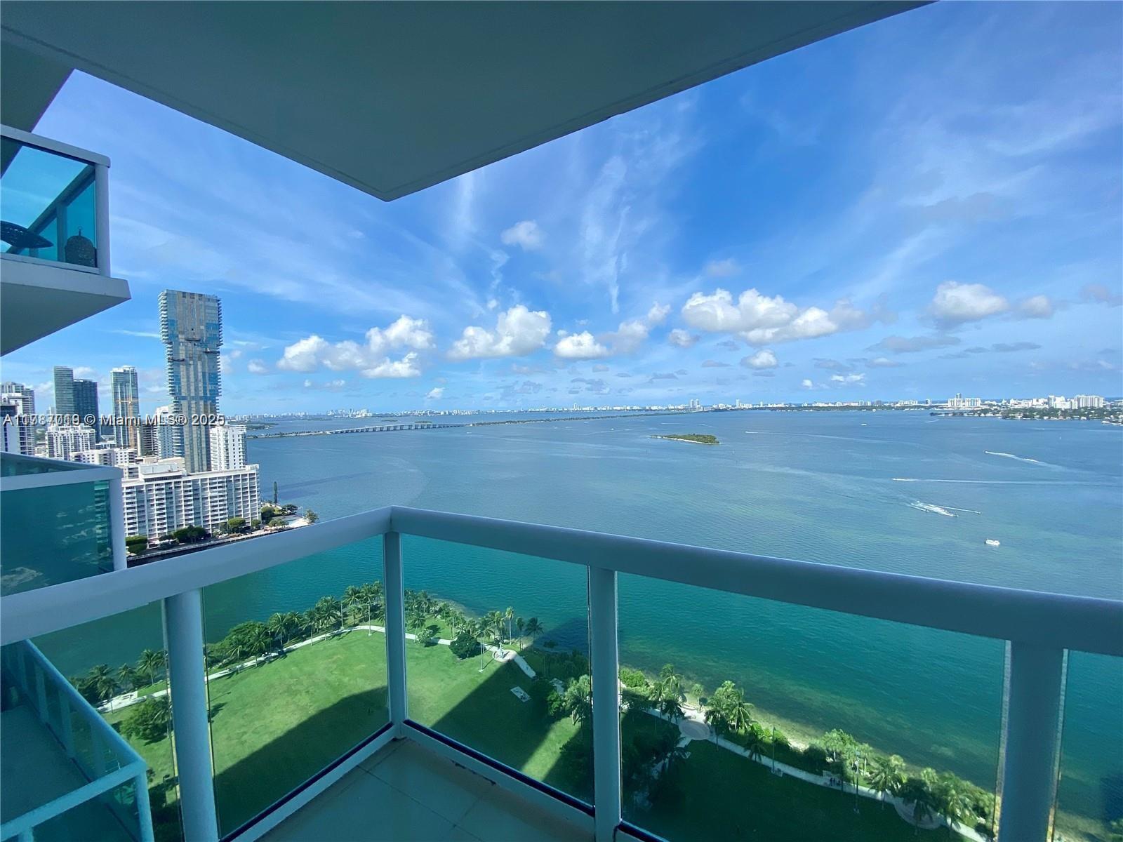 1800 N Bayshore Dr 2903