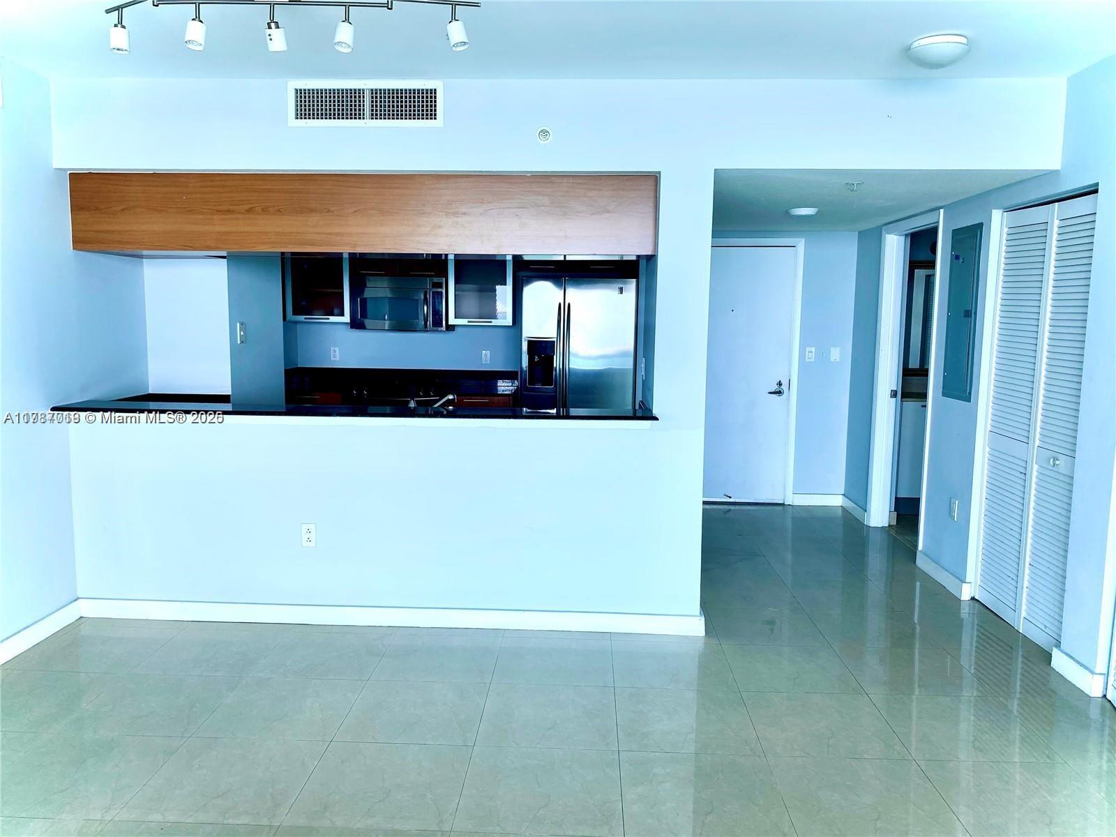 1800 N Bayshore Dr 2903