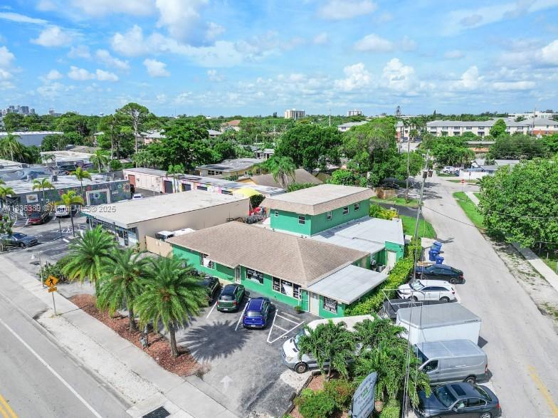 2435 N Dixie Hwy