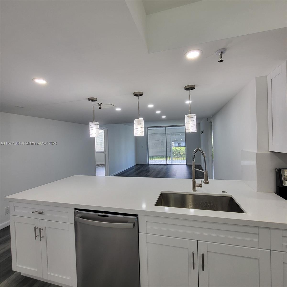 BOCA TEECA CONDO 9 - Residential