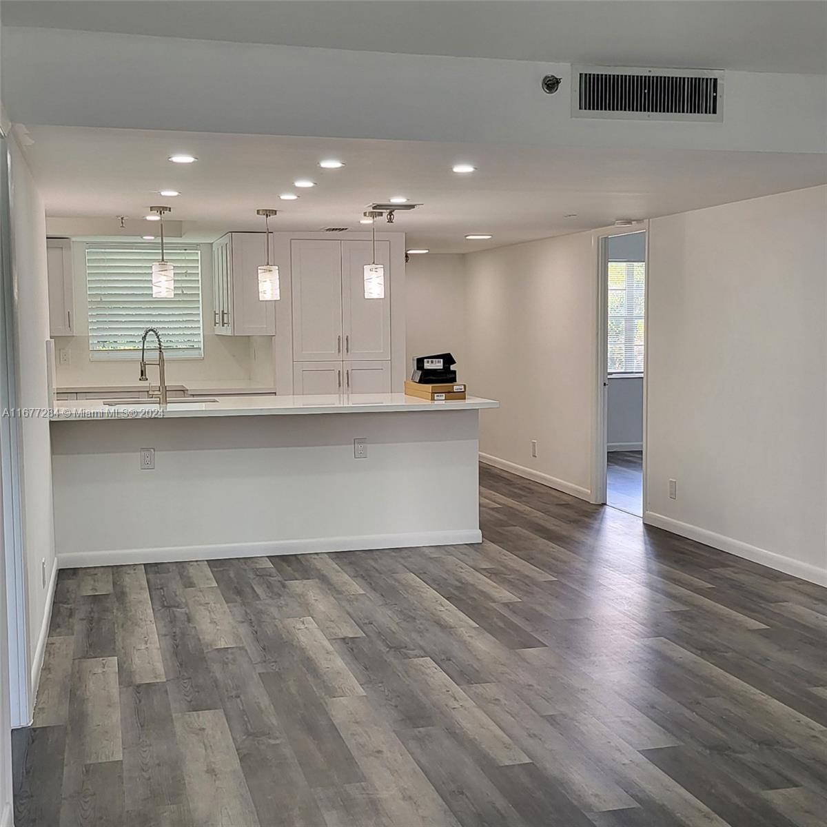 BOCA TEECA CONDO 9 - Residential