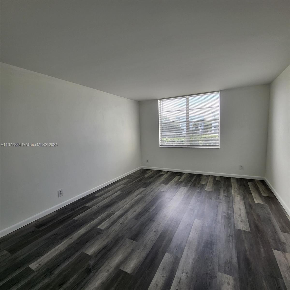 BOCA TEECA CONDO 9 - Residential