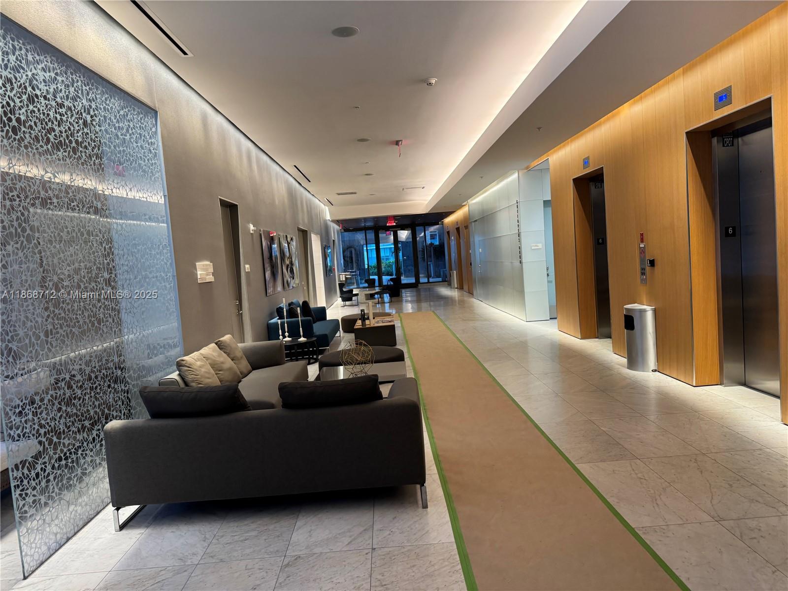 RISE CONDO - Residential