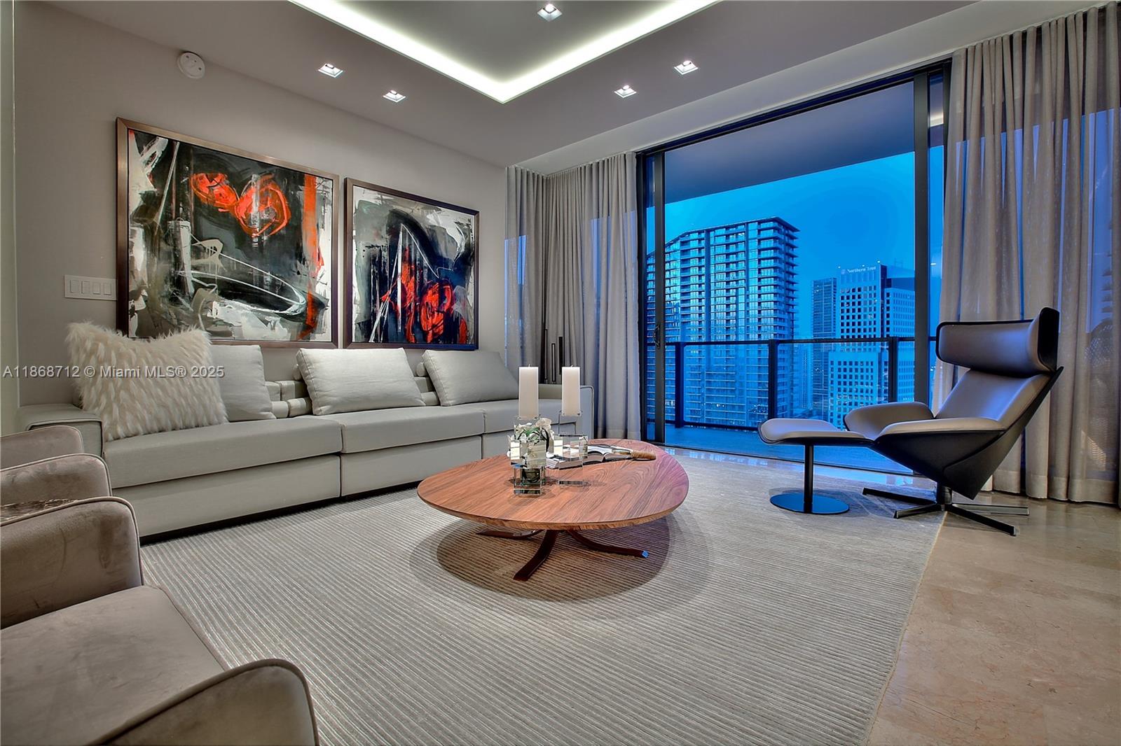 RISE CONDO - Residential