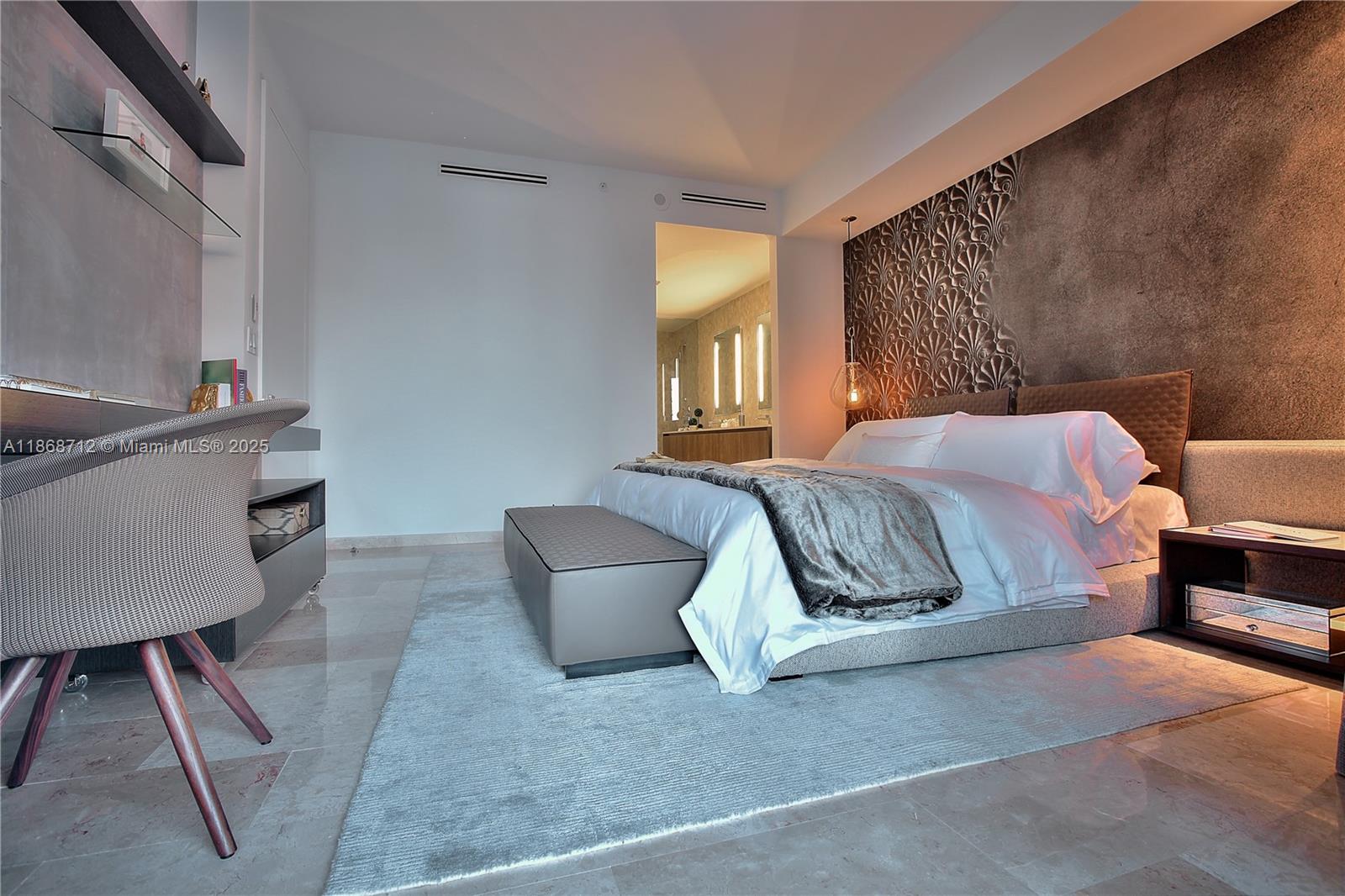 RISE CONDO - Residential