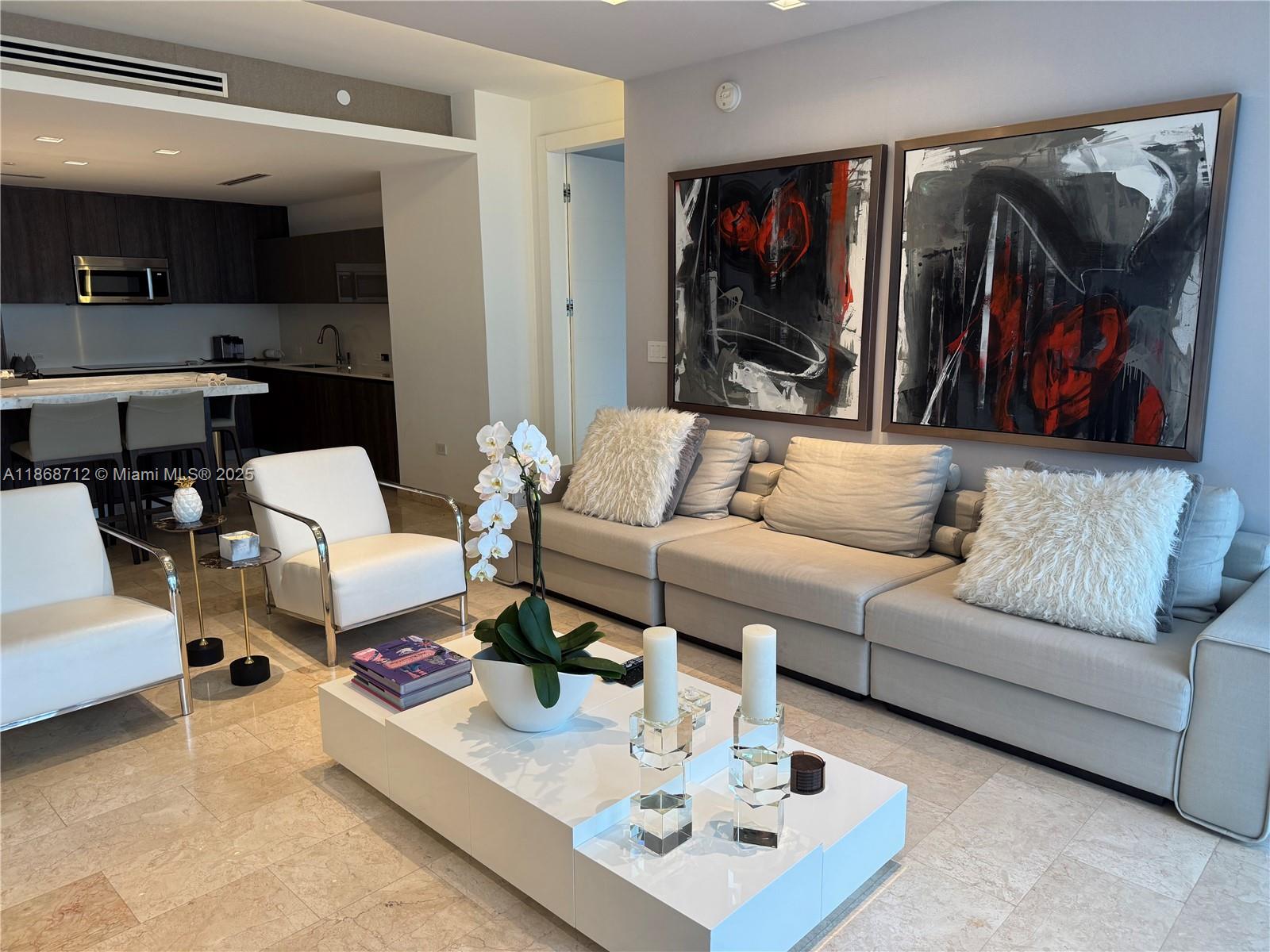 RISE CONDO - Residential