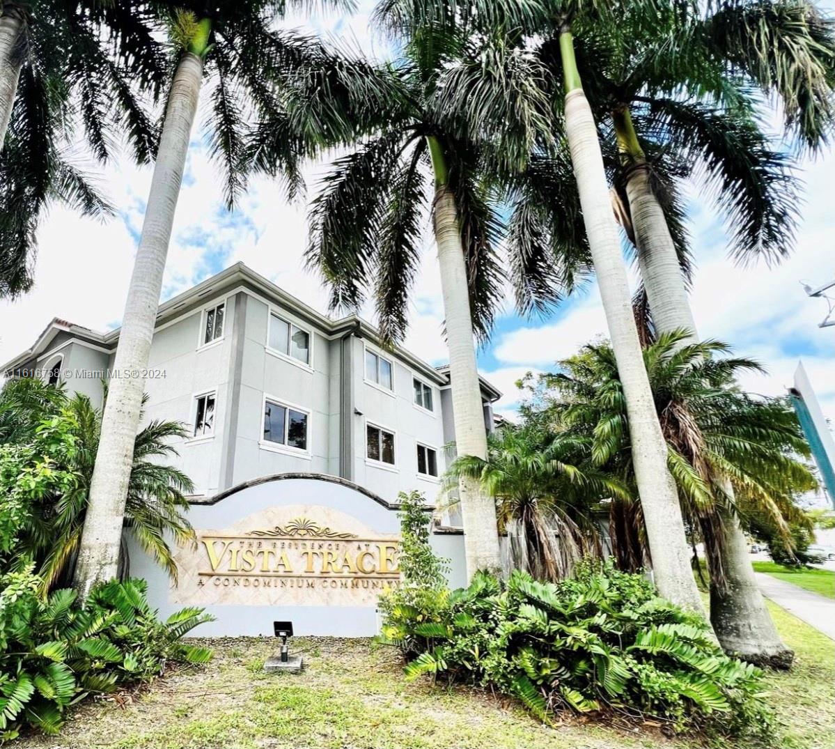 VISTA TRACE 2 CONDO - Residential Lease