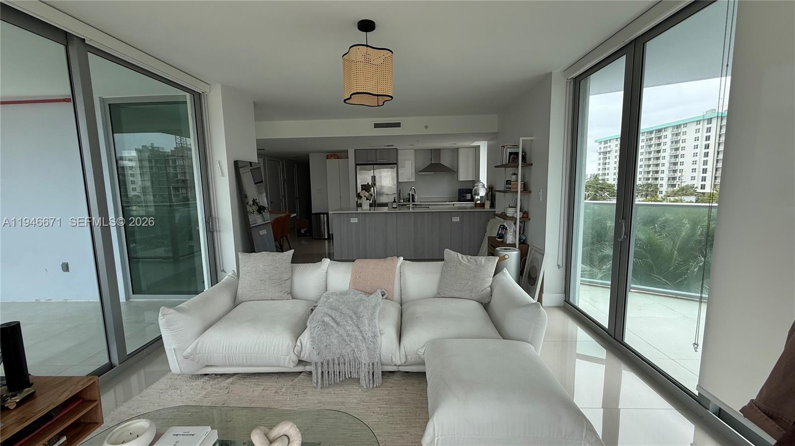 THE PALMS CONDO - Residential