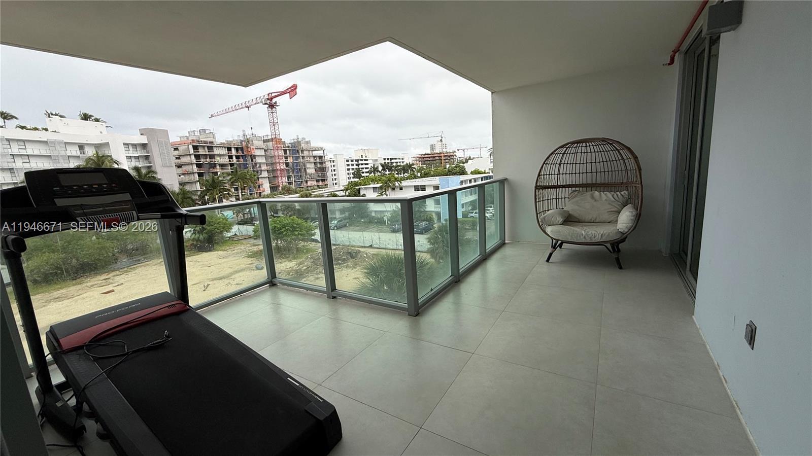 THE PALMS CONDO - Residential