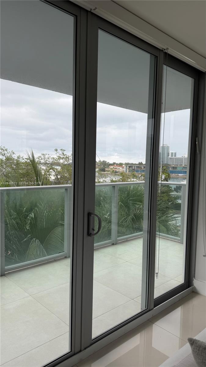 THE PALMS CONDO - Residential