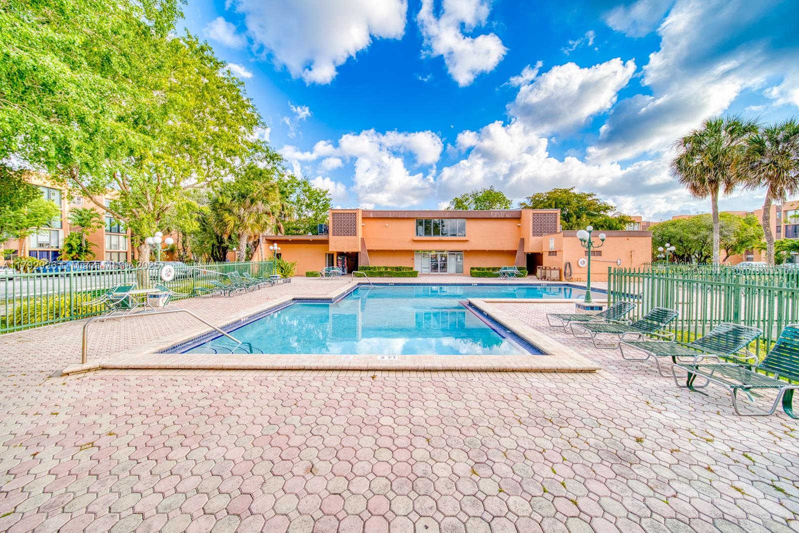 VERSIALLES GARDENS II CON - Residential Lease