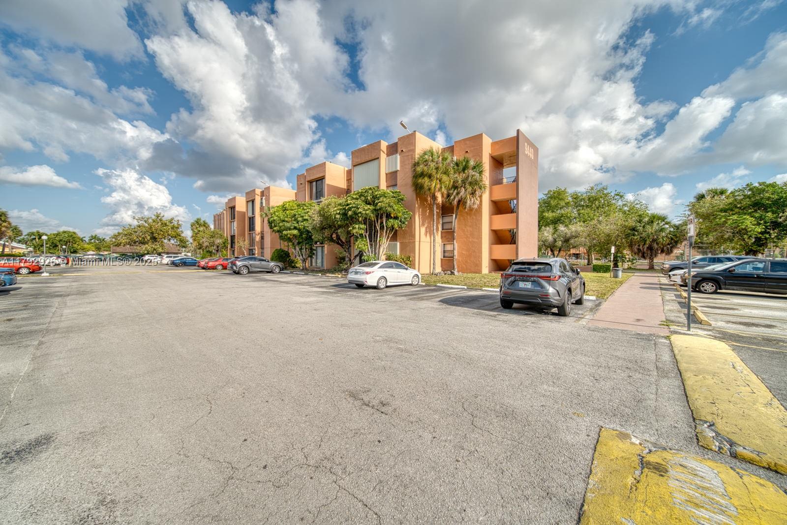 VERSIALLES GARDENS II CON - Residential Lease