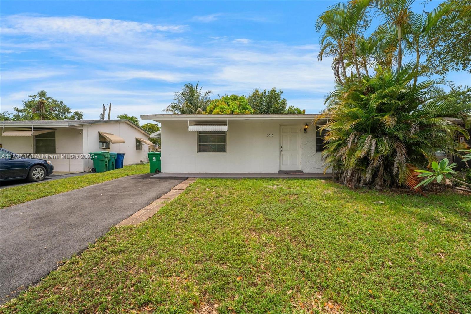 5010 SW 93rd Ave 1