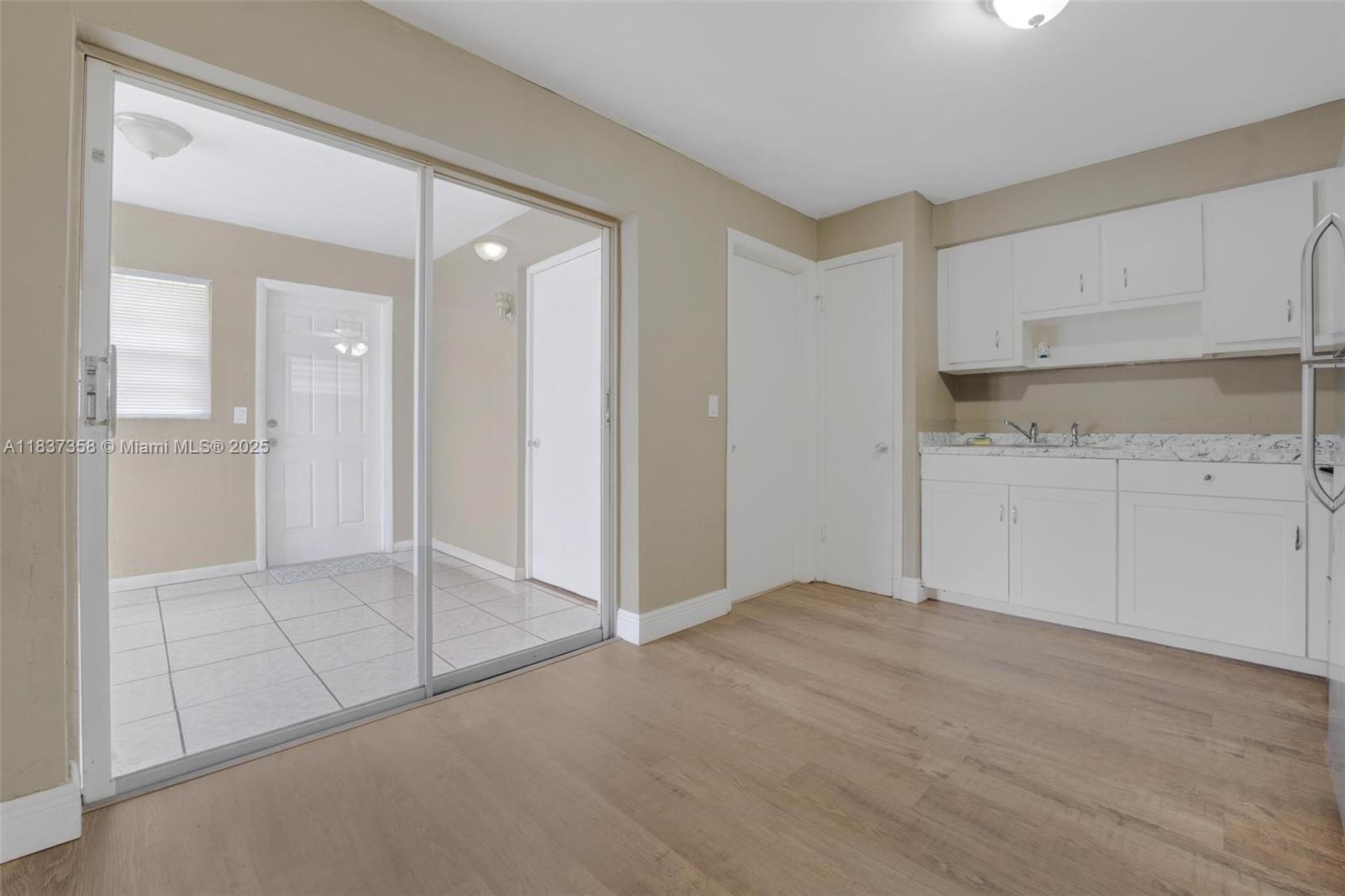 5010 SW 93rd Ave 1