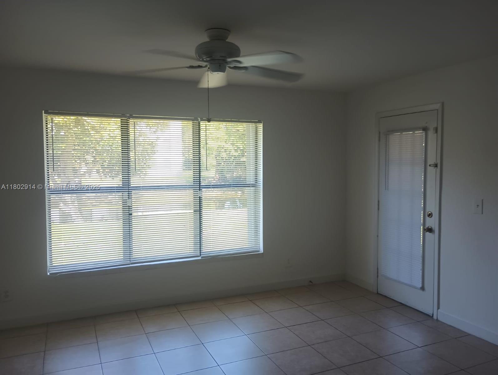 Address Not Disclosed, Sunrise, Miami-Dade County, Florida - 1 Bedrooms  
1 Bathrooms - 
