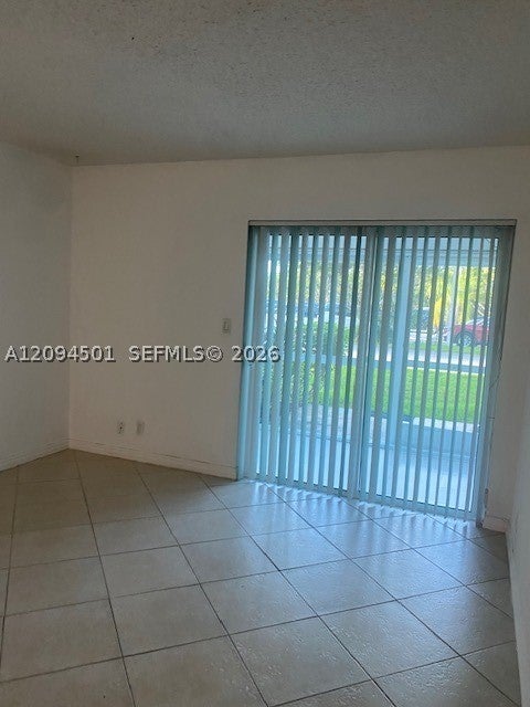 Photo of 100 Lakeview Dr #106, Weston, FL 33326 (MLS # A12094501)