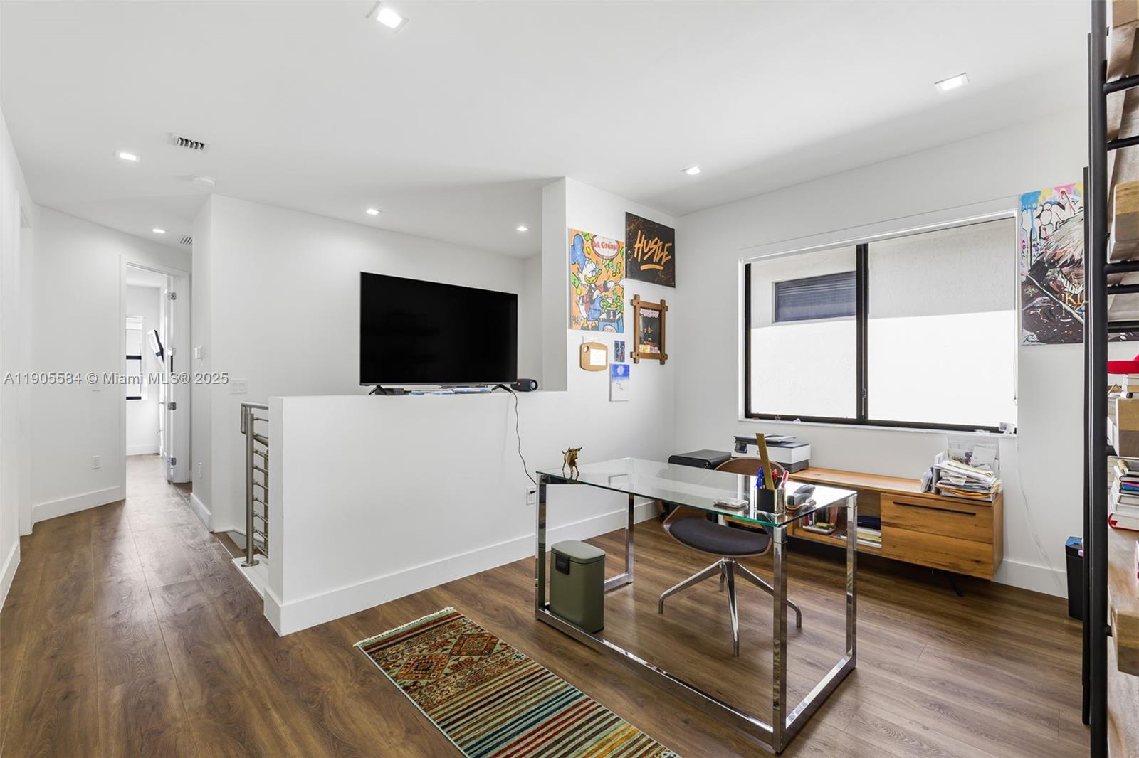 DOWNTOWN DORAL SOUTH PHAS - Residential