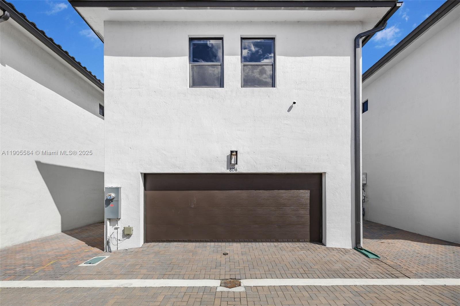 DOWNTOWN DORAL SOUTH PHAS - Residential