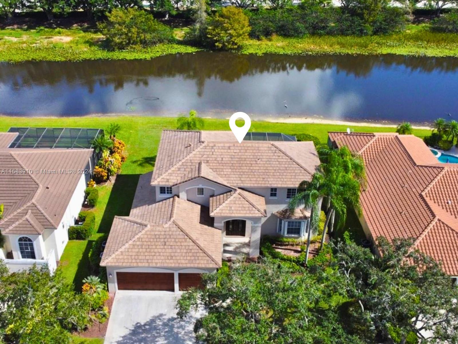 Photo 1 of 217 Landings Blvd Blvd, Weston, Florida, $1,499,000, Web #: 11583910