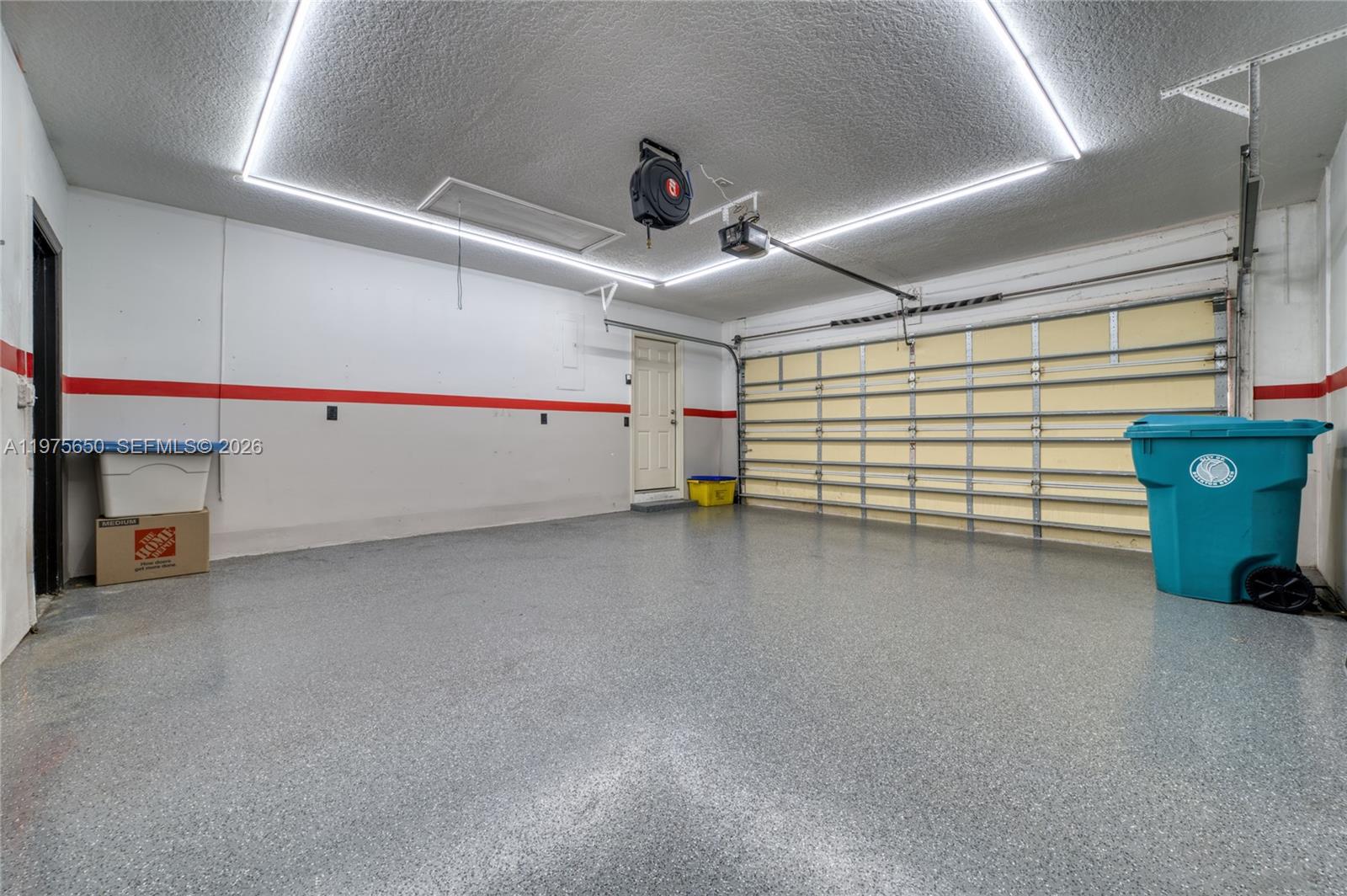 CRANBROOK LAKE ESTATES - Residential