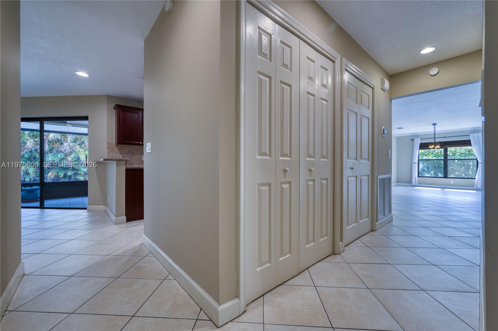 CRANBROOK LAKE ESTATES - Residential