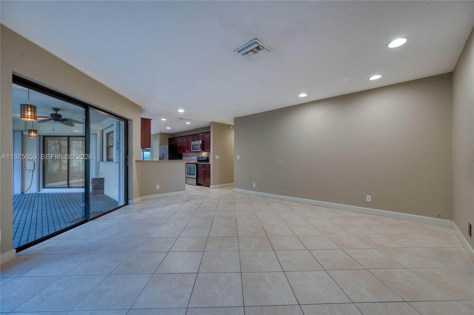 CRANBROOK LAKE ESTATES - Residential