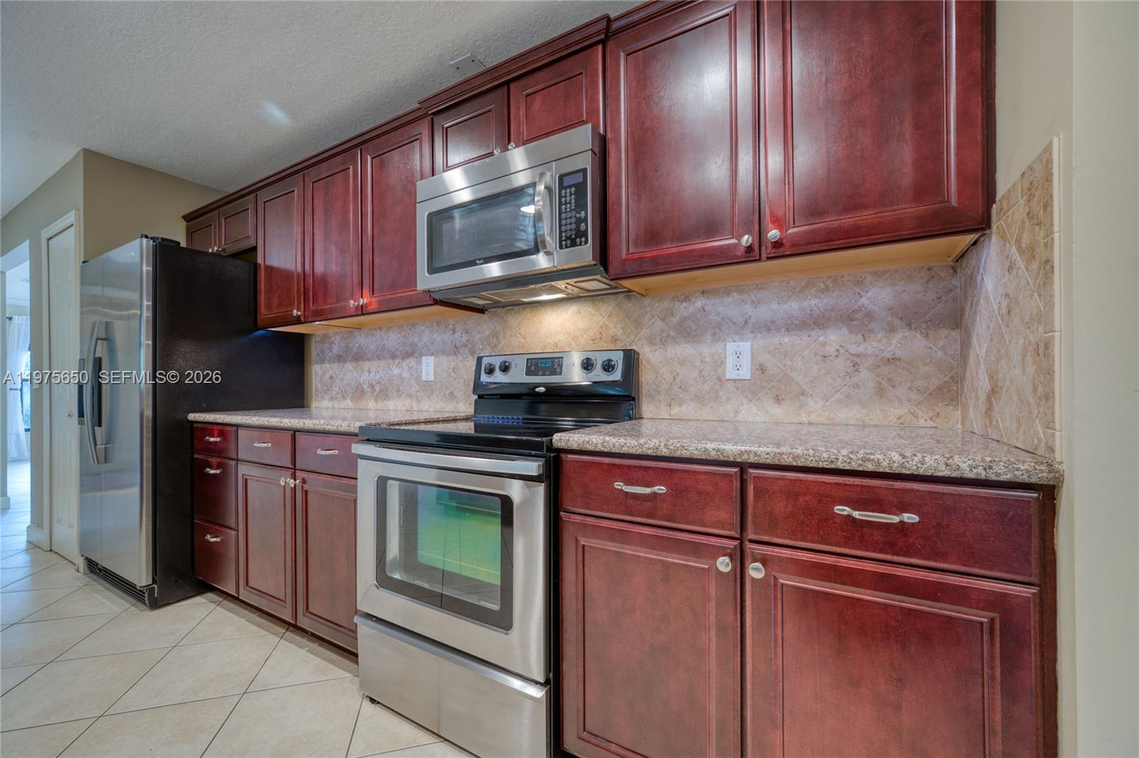 CRANBROOK LAKE ESTATES - Residential