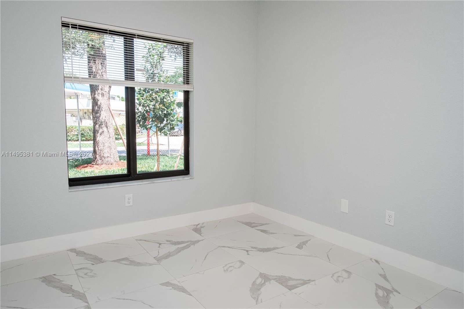 FRANKLIN PARK - Residential Lease