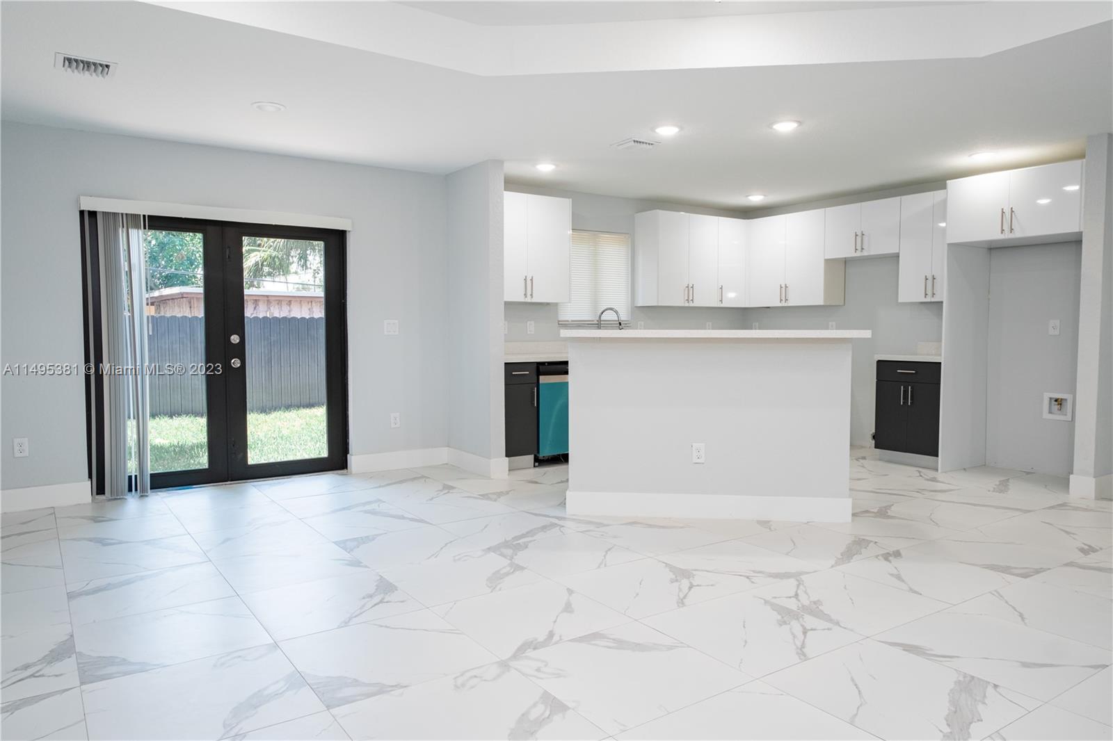 FRANKLIN PARK - Residential Lease