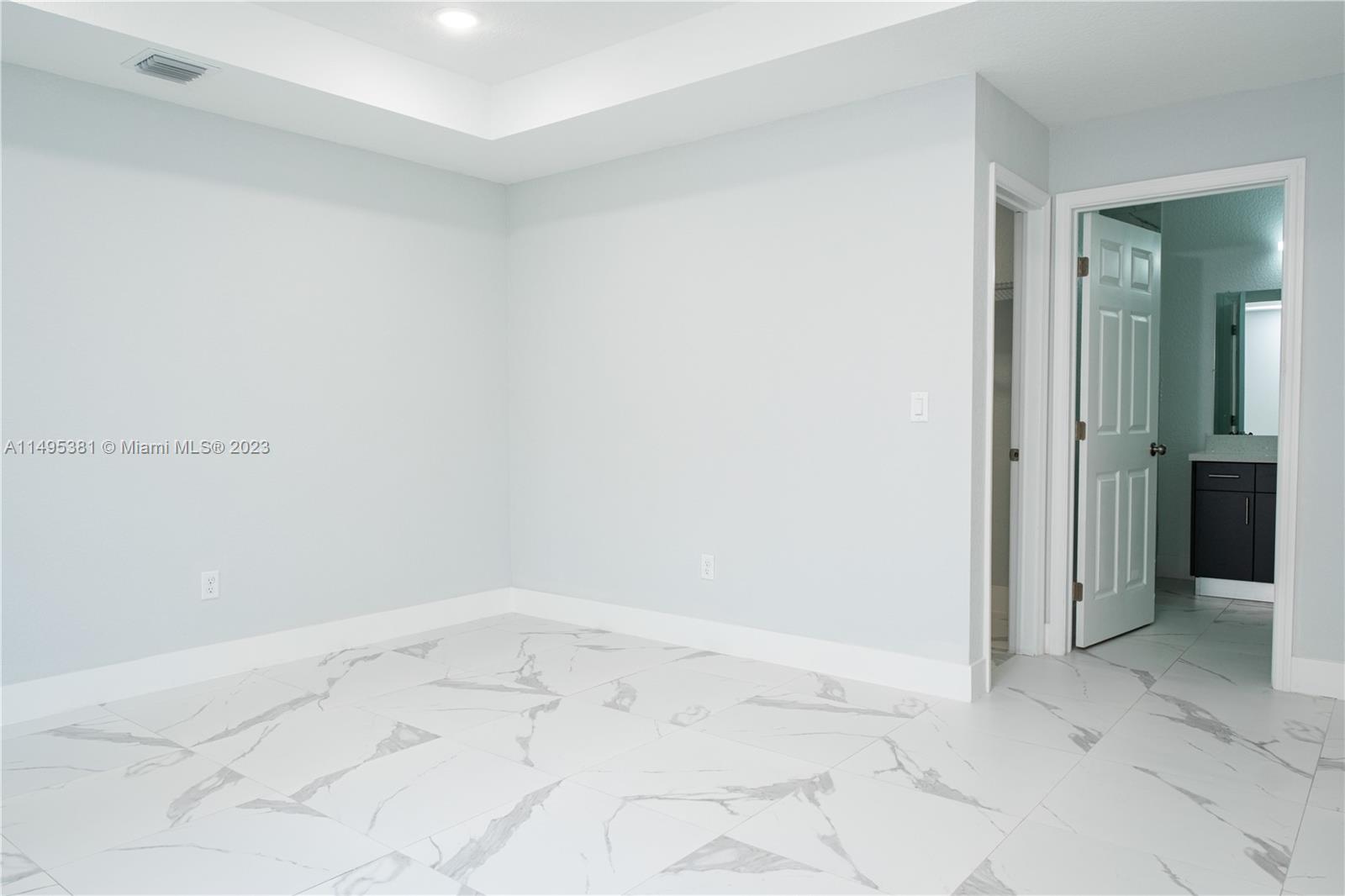 FRANKLIN PARK - Residential Lease