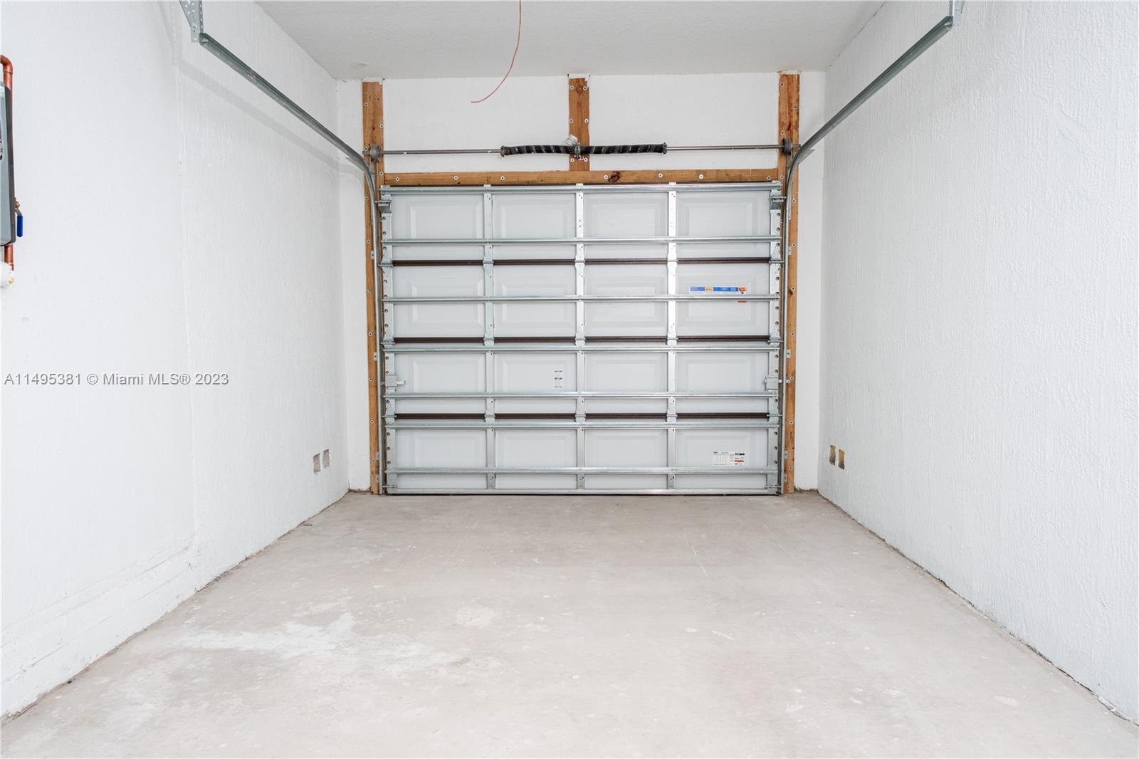 FRANKLIN PARK - Residential Lease