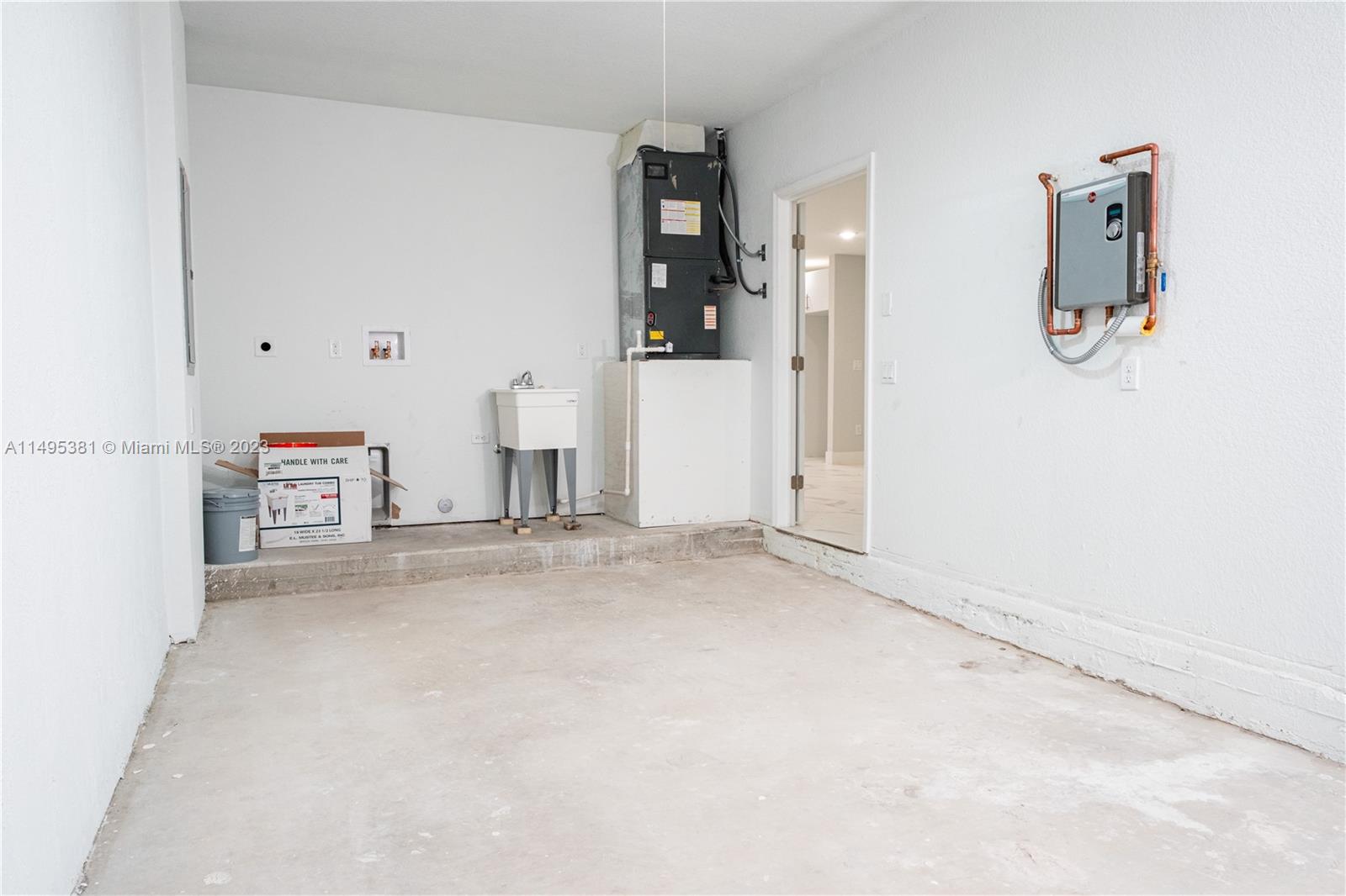 FRANKLIN PARK - Residential Lease