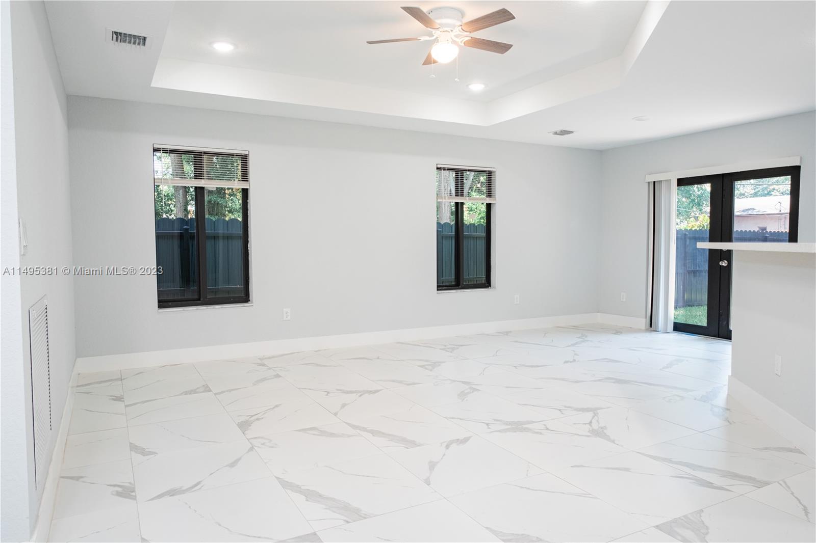 FRANKLIN PARK - Residential Lease