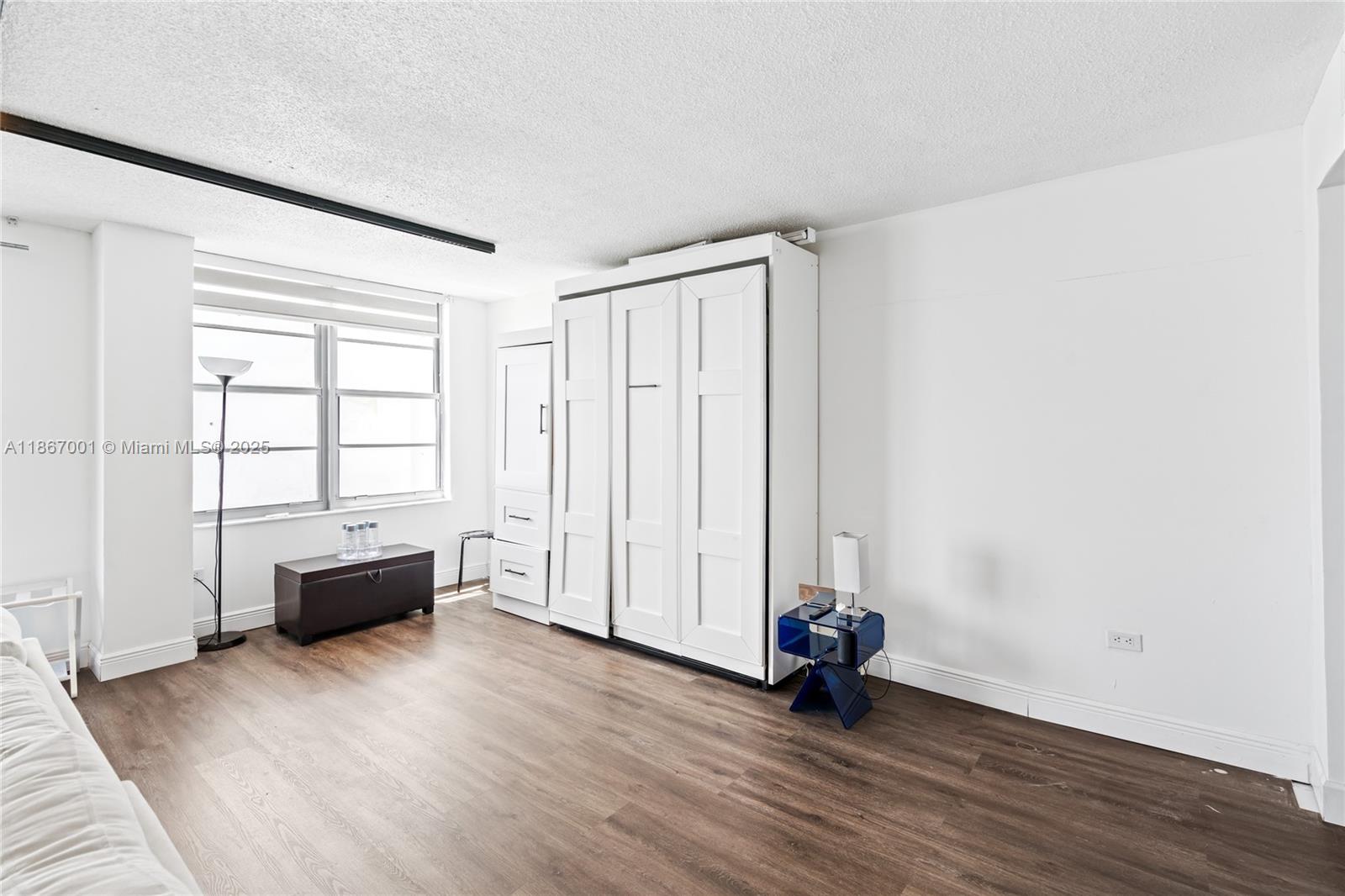 OCEANSIDE PLAZA CONDO - Residential