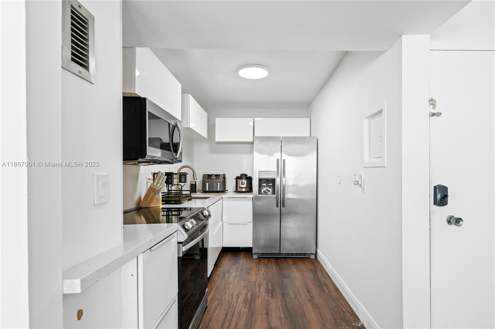 OCEANSIDE PLAZA CONDO - Residential