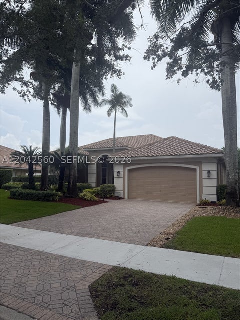 Photo of 2733 Meadowood Dr, Weston, FL 33332 (MLS # A12042560)