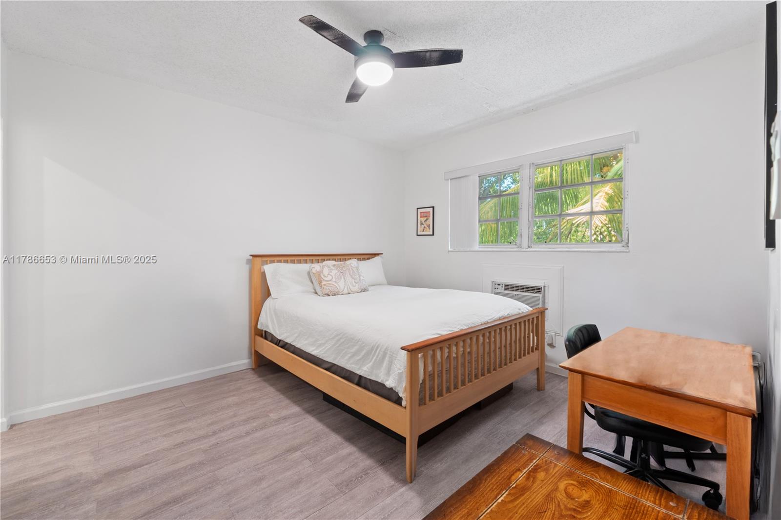 SANTONA CONDO - Residential