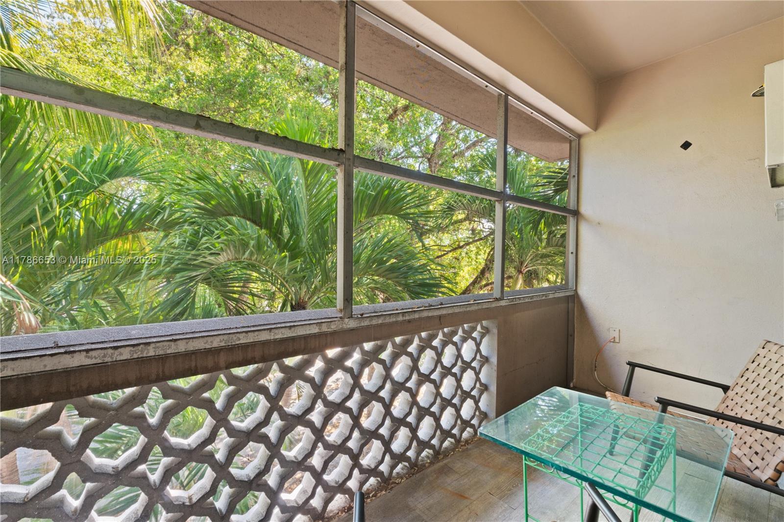 SANTONA CONDO - Residential