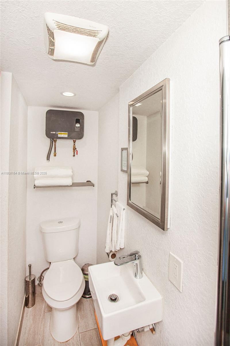 RAILROAD ADDN - Residential Lease