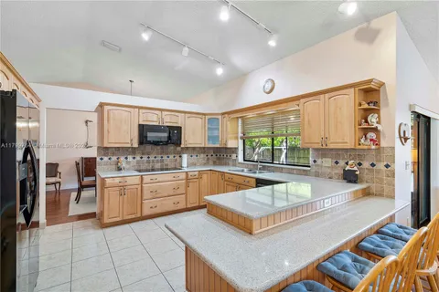 15827 Waverly Mnr, Davie, FL 33331 - MLS#: A11799764
