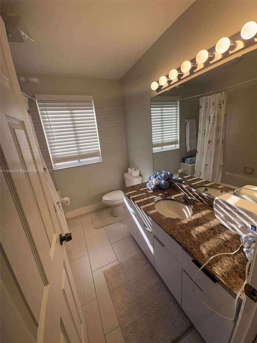 WINSTON PARK - Residential Lease