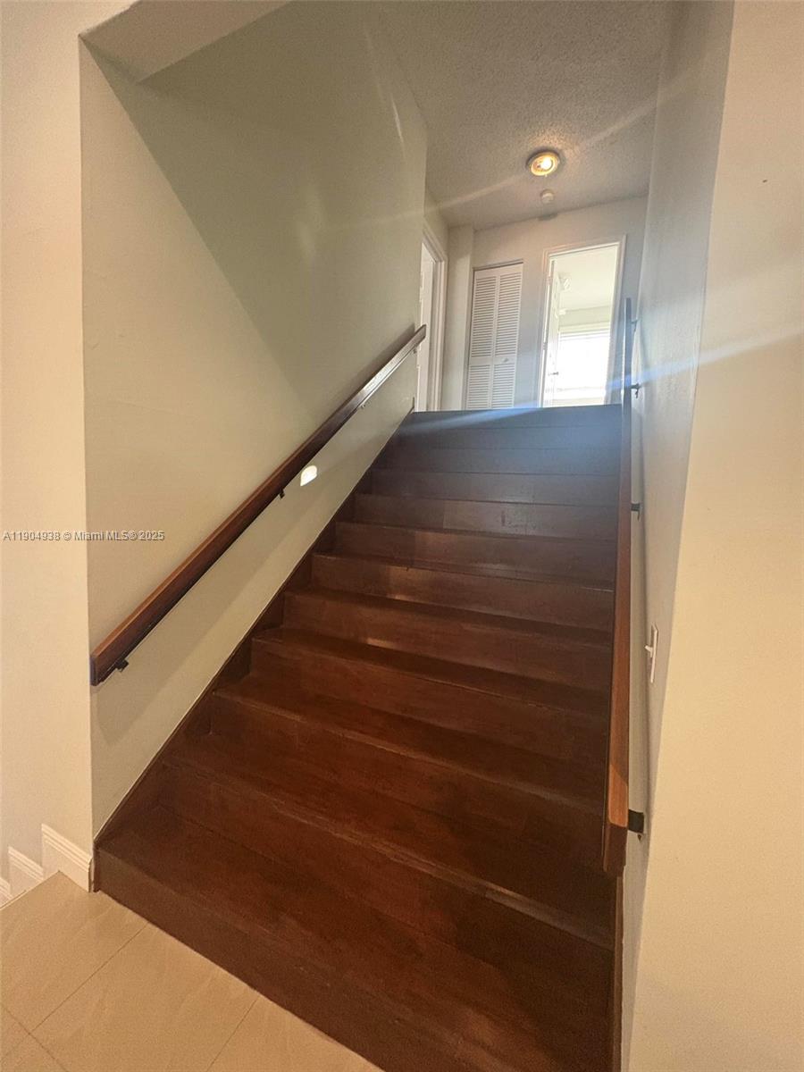 WINSTON PARK - Residential Lease