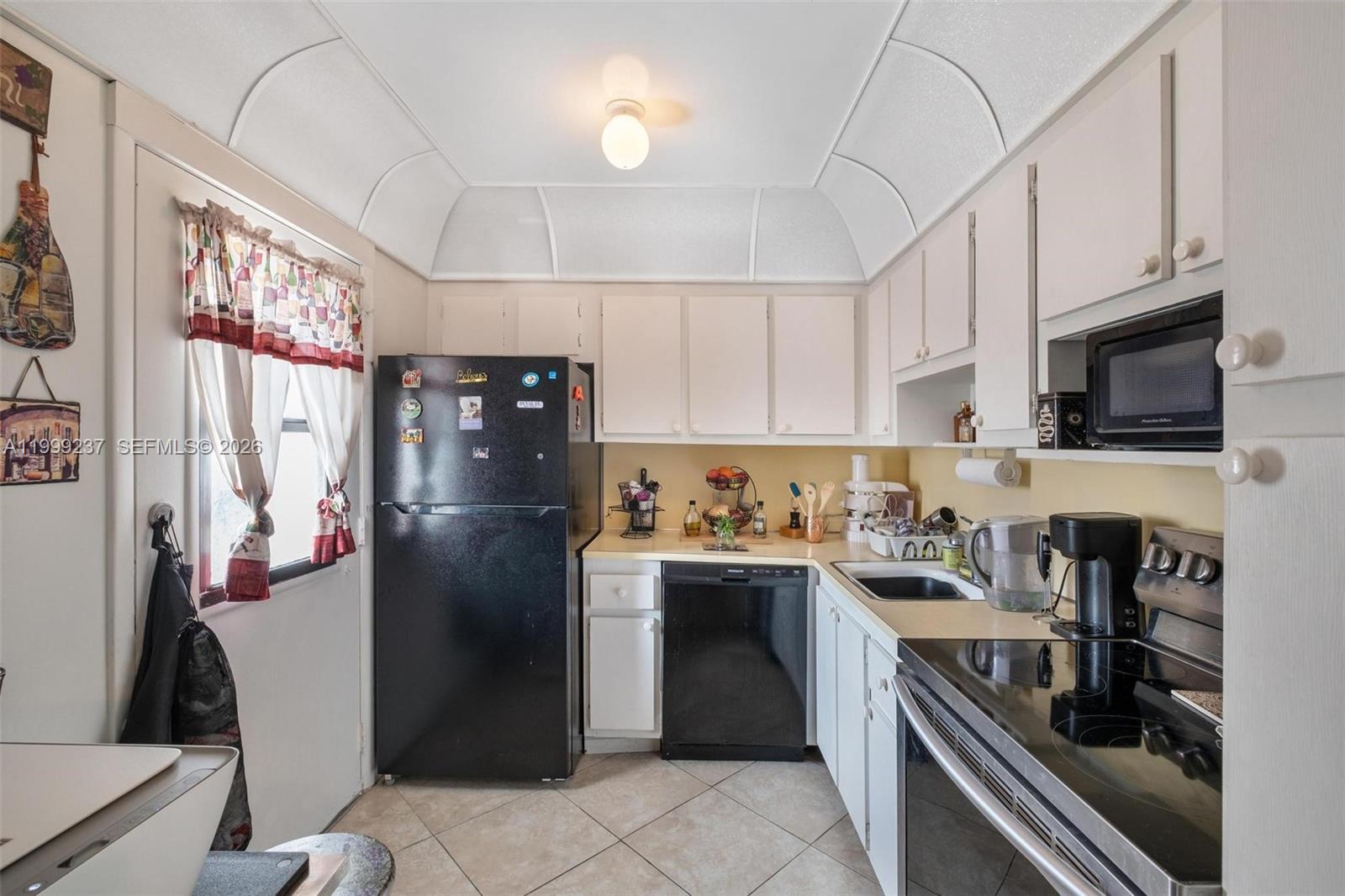 3475 N Country Club Dr 619