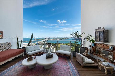 1040 Biscayne Blvd 2203 Miami FL 33132