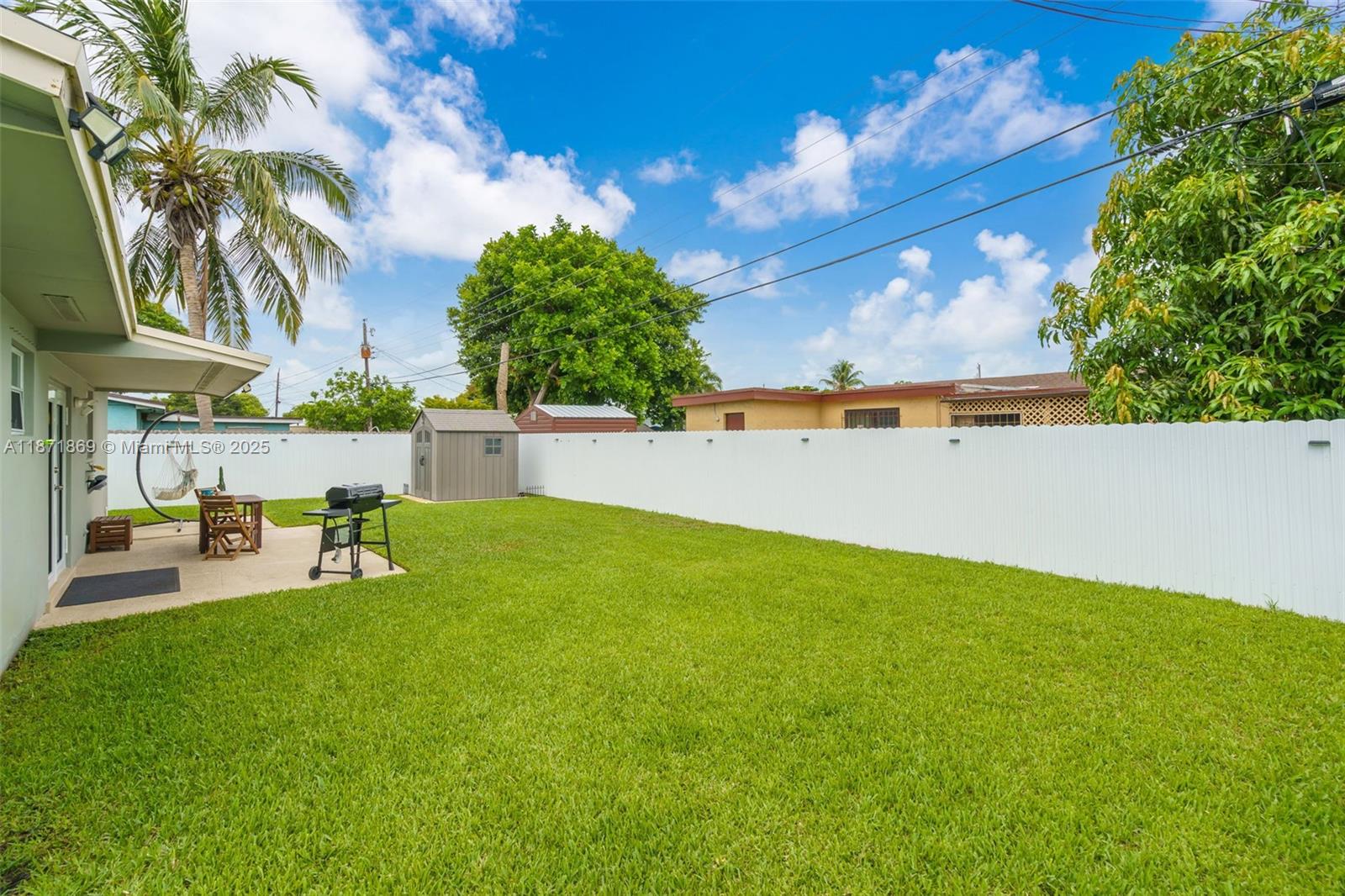 MIDLAND 1ST ADD - Residential