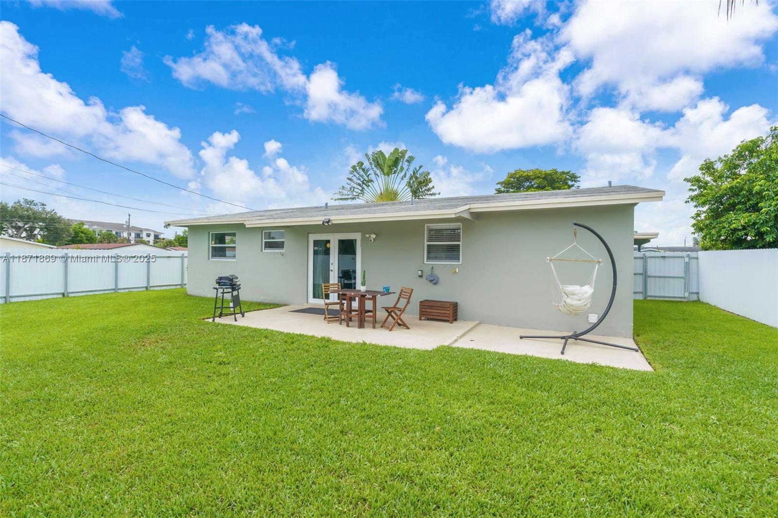 MIDLAND 1ST ADD - Residential