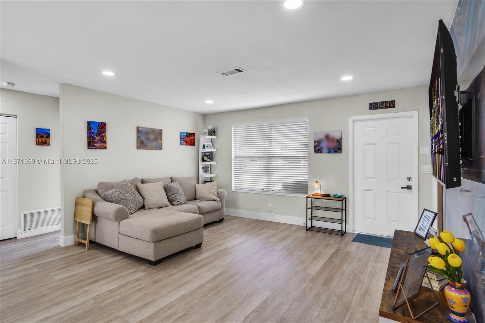 MIDLAND 1ST ADD - Residential