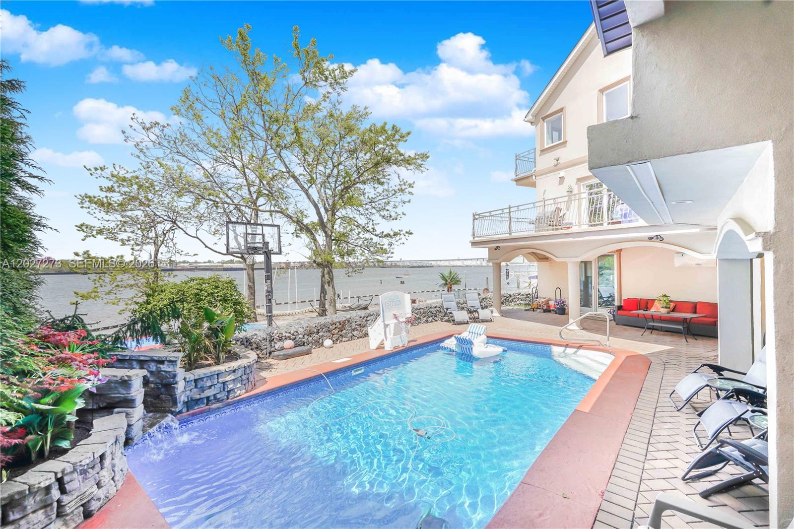 Staten Island Tottenville - Residential