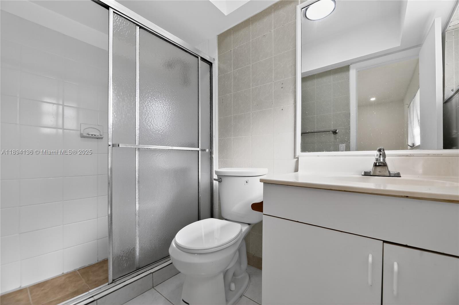 MIRROR LAKE ESTATES SEC S - Residential Lease