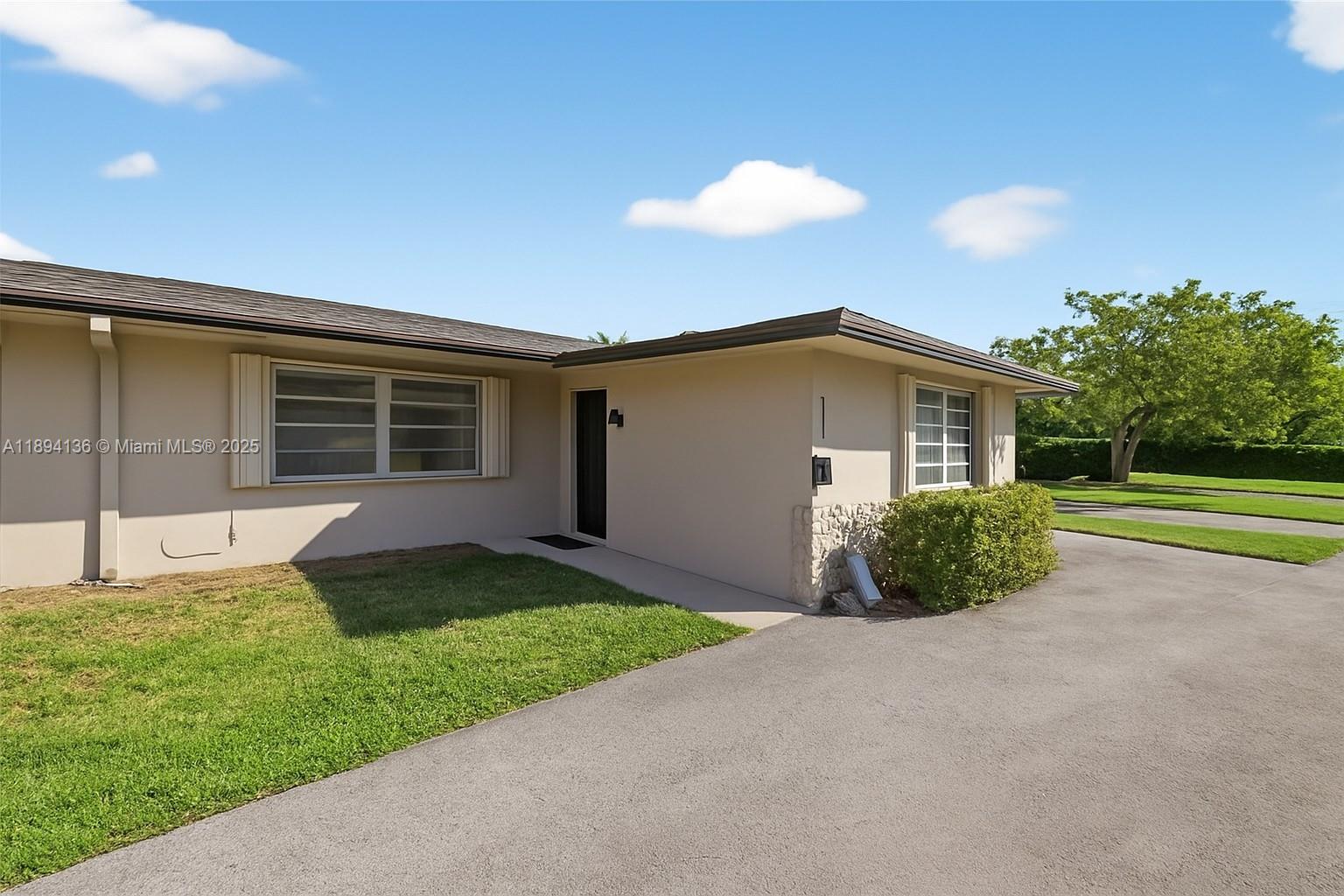 MIRROR LAKE ESTATES SEC S - Residential Lease